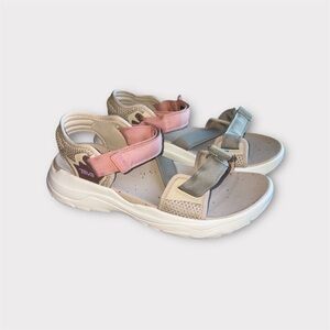 Teva Women’s Zymic Strappy Platform Hiking Sandals size 8